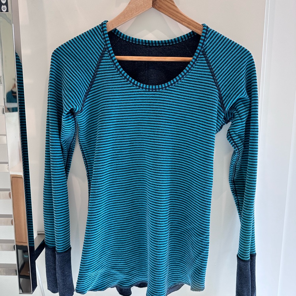 Lululemon Open Your Heart long sleeve crew neck navy sz 6